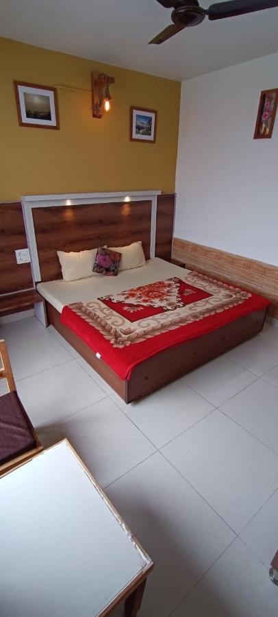 Sahaj Homestay Naddi 다람샬라 외부 사진