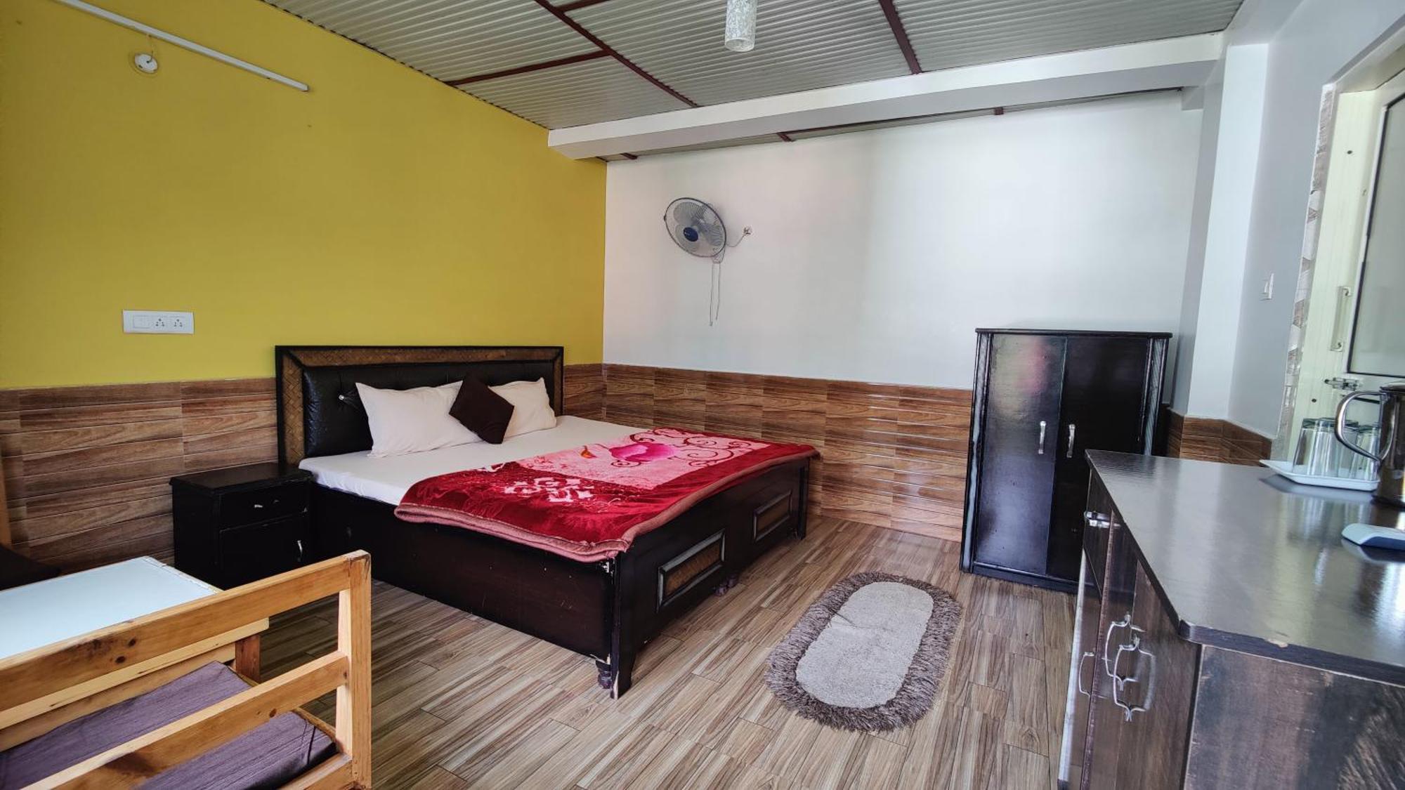 Sahaj Homestay Naddi 다람샬라 외부 사진